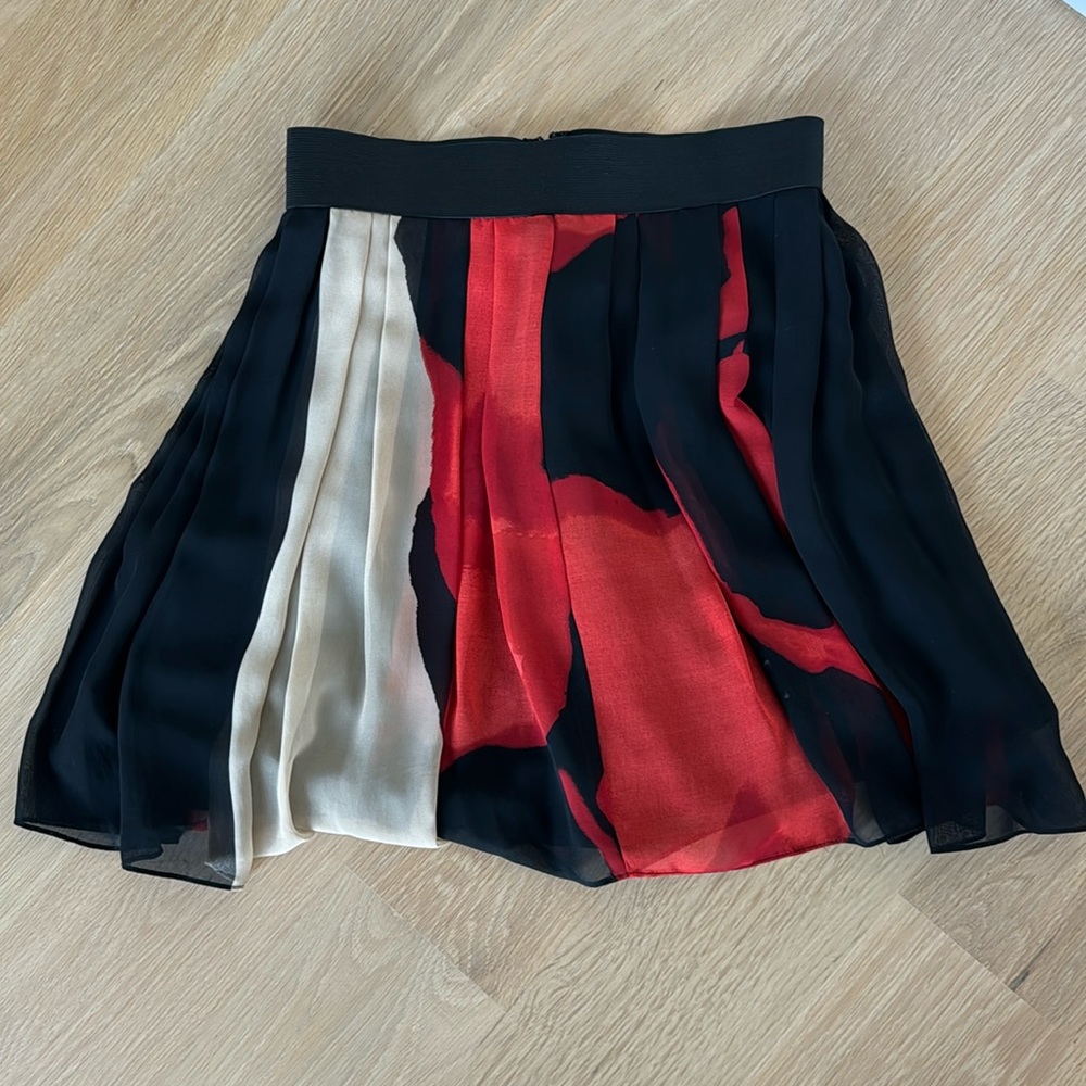 Vince Camuto Orange and Black skirt 2P